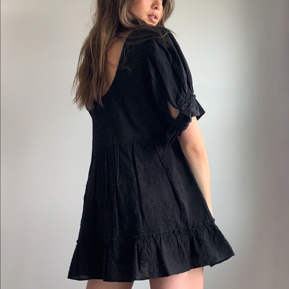 Aritzia Dresses & Skirts - White OREGOLD Aritzia DRESS Sunday Best <3